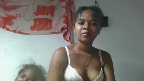 ratsiranella online show from November 2025 10:53:02 PM