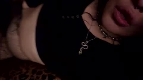 Snapshot of rattlesnakebitch chatting on May 2026 10:09:01 AM Rattlesnake Bitch 666 online show from May 2026 10:09:01 AM