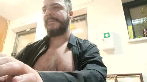 Snapshot of ravart43 chatting on January 2025 12:02:01 AM ravart43 online show from January 2025 12:02:01 AM