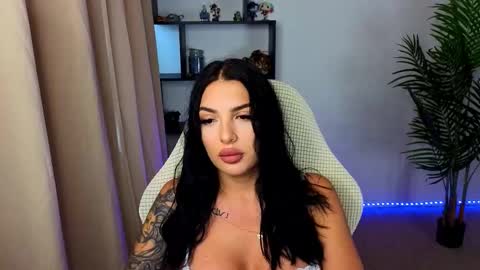 raven_inkk online show from November 2025 11:10:02 AM