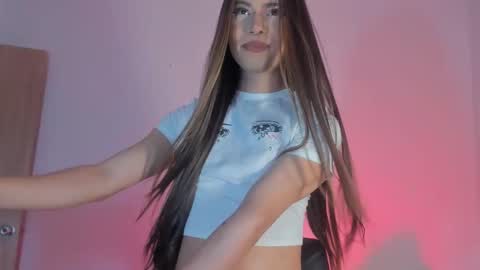 Snapshot of raven_li01 chatting on February 2026 07:50:01 AM Isaindepent model online show from February 2026 07:50:01 AM