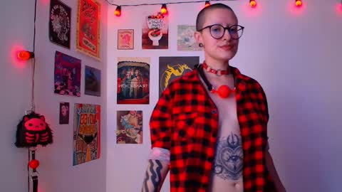 Snapshot of ravendarkness_ chatting on February 2026 06:52:02 PM ravendarkness_ online show from February 2026 06:52:02 PM