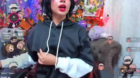 RavenN  online show from October 2025 11:32:02 AM