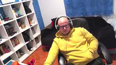 ravingr3d3 online show from December 2025 09:31:02 PM