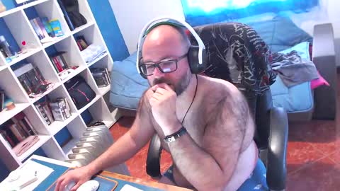 Snapshot of ravingr3d3 chatting on April 2026 09:34:02 AM ravingr3d3 online show from April 2026 09:34:02 AM