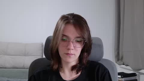 Ray-Ray online show from August 2026 07:27:01 PM
