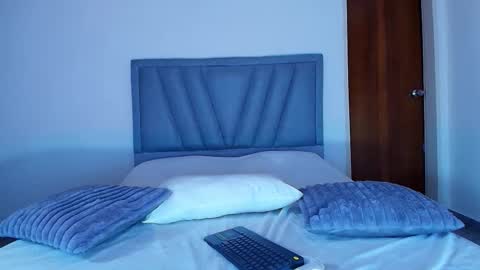 Ray online show from February 2026 12:45:02 AM