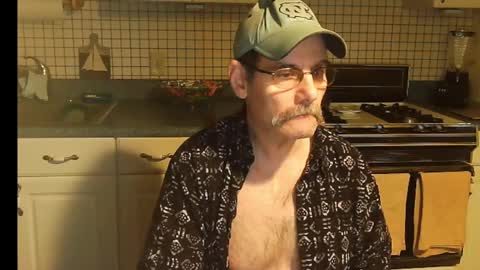 Snapshot of raylene4u2 chatting on December 2024 11:45:02 AM Ray online show from December 2024 11:45:02 AM