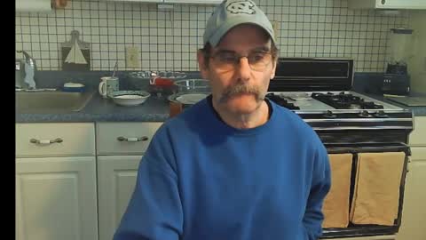Snapshot of raylene4u2 chatting on January 2025 02:19:02 PM Ray online show from January 2025 02:19:02 PM