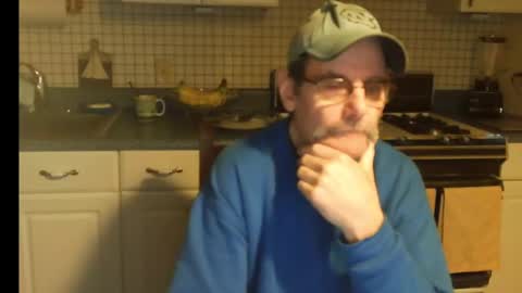 Snapshot of raylene4u2 chatting on January 2025 11:21:02 AM Ray online show from January 2025 11:21:02 AM