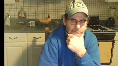 Snapshot of raylene4u2 chatting on January 2025 12:50:01 PM Ray online show from January 2025 12:50:01 PM