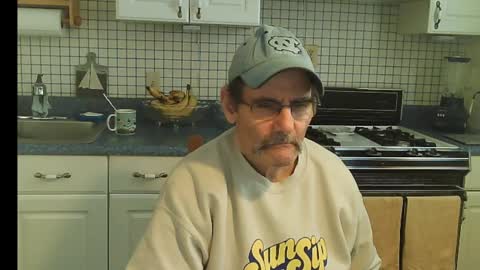 Snapshot of raylene4u2 chatting on January 2025 02:51:02 PM Ray online show from January 2025 02:51:02 PM