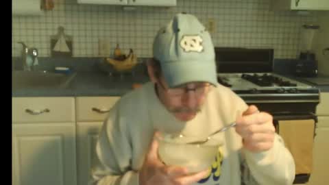Snapshot of raylene4u2 chatting on January 2025 02:19:01 PM Ray online show from January 2025 02:19:01 PM