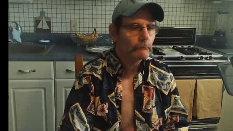 Snapshot of raylene4u2 chatting on January 2025 07:03:01 PM Ray online show from January 2025 07:03:01 PM