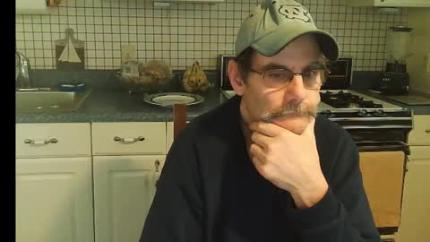 Snapshot of raylene4u2 chatting on February 2025 01:55:01 PM Ray online show from February 2025 01:55:01 PM