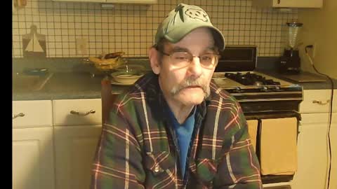 Snapshot of raylene4u2 chatting on February 2025 06:16:02 AM Ray online show from February 2025 06:16:02 AM
