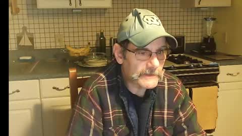 Snapshot of raylene4u2 chatting on March 2025 07:49:02 AM Ray online show from March 2025 07:49:02 AM