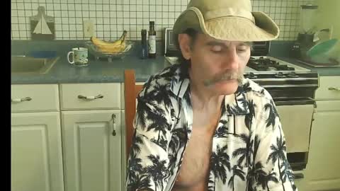 Snapshot of raylene4u2 chatting on September 2025 05:01:01 PM Ray online show from September 2025 05:01:01 PM
