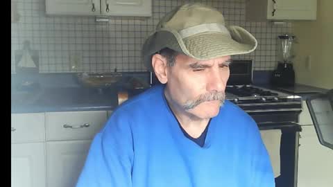 Ray online show from December 2025 09:58:01 AM