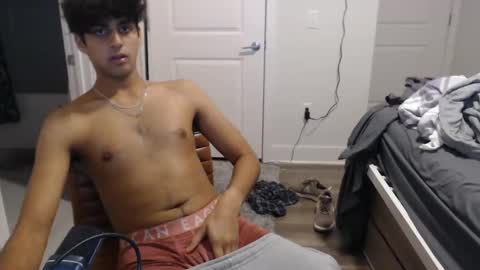 Snapshot of raymondg8596 chatting on November 2025 05:28:02 AM raymondg8596 online show from November 2025 05:28:02 AM