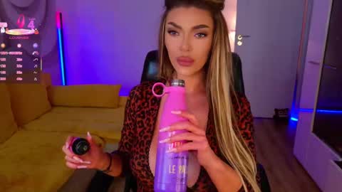 Snapshot of raysalexis19 chatting on February 2025 12:33:02 PM raysalexis19 online show from February 2025 12:33:02 PM