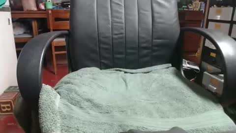 Snapshot of raysmith77777777 chatting on January 2025 02:43:02 AM Ray online show from January 2025 02:43:02 AM