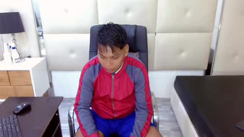 Snapshot of raystewart_ chatting on October 2025 02:26:02 AM raystewart  online show from October 2025 02:26:02 AM