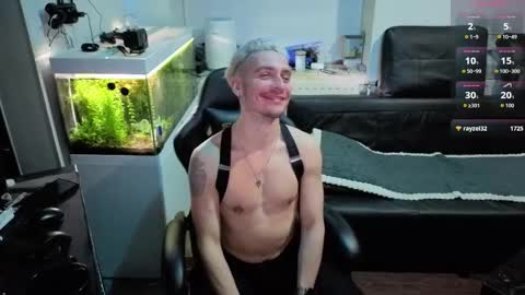 Rayzel online show from February 2026 12:09:02 AM