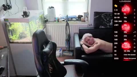 Rayzel online show from March 2026 05:07:01 PM