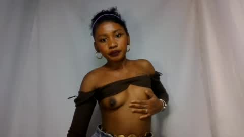 Snapshot of razafindrasoa chatting on June 2026 09:14:01 AM razafindrasoa online show from June 2026 09:14:01 AM