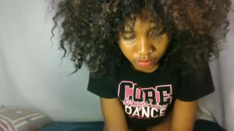 Snapshot of razafindrasoa chatting on June 2026 01:33:01 AM razafindrasoa online show from June 2026 01:33:01 AM