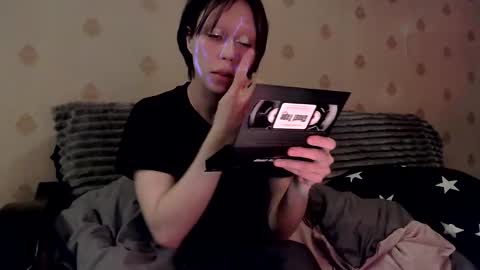 Snapshot of raziel_haze chatting on February 2026 03:57:01 AM Yrriel Strife Candy-Demon Caveboy mr. Cringe online show from February 2026 03:57:01 AM