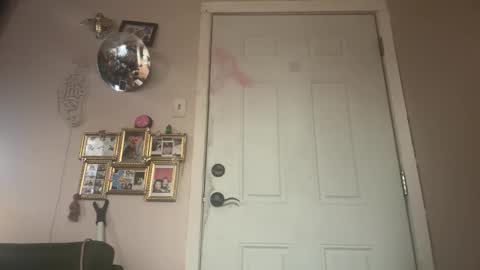 rcherrycola00 online show from May 2026 02:06:02 AM