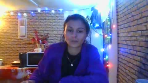 real_coupl3 online show from January 2026 08:01:01 PM