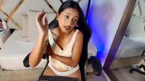 Snapshot of real_doncella_pussy chatting on July 2026 04:42:02 PM DONCELLA online show from July 2026 04:42:02 PM