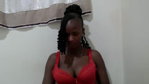 queen online show from November 2025 06:30:02 PM