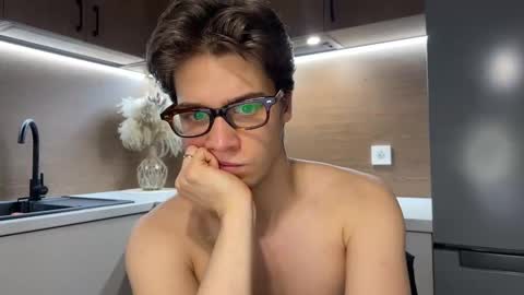 AliceEve online show from February 2025 10:10:02 PM