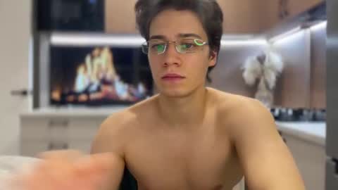 AliceEve online show from February 2025 06:42:02 PM