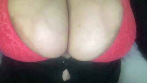 Snapshot of realthicklatina chatting on June 2026 05:04:02 PM Gianna online show from June 2026 05:04:02 PM
