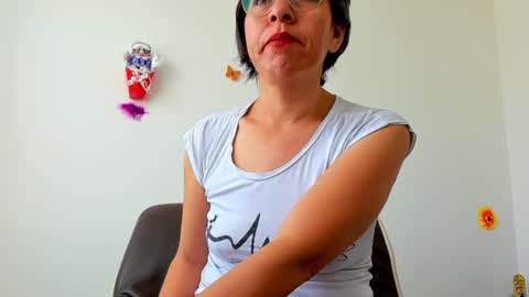 Rebbeca online show from January 2025 02:09:02 PM