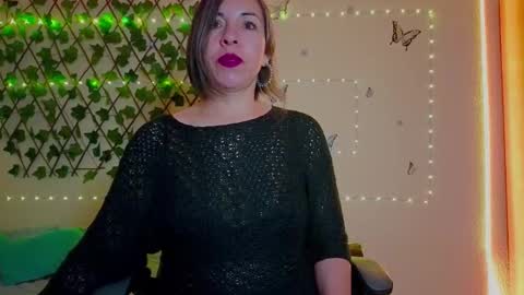 Rebbeca online show from October 2025 10:27:02 AM