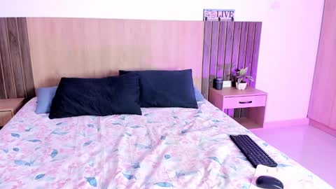 I invite you to my birthday on November 3th  online show from November 2025 09:14:02 PM