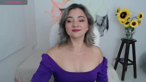 Snapshot of rebeca_milf chatting on October 2025 01:34:02 PM REBECA online show from October 2025 01:34:02 PM