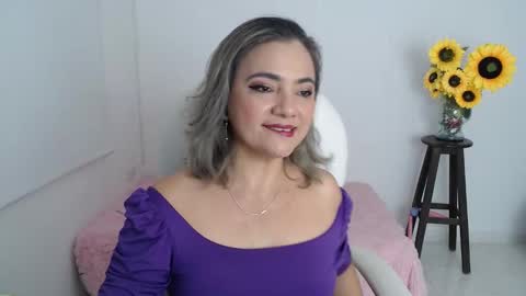 Snapshot of rebeca_milf chatting on November 2025 01:00:02 PM REBECA online show from November 2025 01:00:02 PM