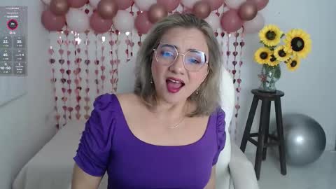 Snapshot of rebeca_milf chatting on January 2026 12:43:01 PM REBECA online show from January 2026 12:43:01 PM