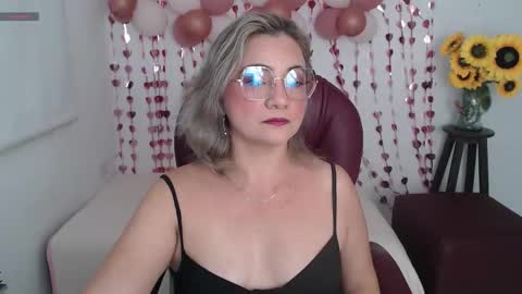 Snapshot of rebeca_milf chatting on February 2026 12:09:02 AM REBECA online show from February 2026 12:09:02 AM