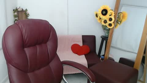 Snapshot of rebeca_milf chatting on June 2026 02:19:01 PM REBECA online show from June 2026 02:19:01 PM