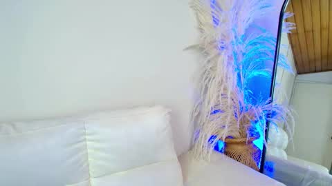 Rebeca Williams online show from February 2025 08:47:02 PM