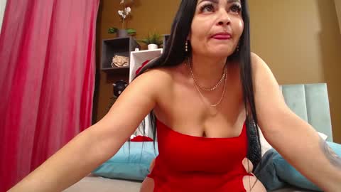 rebecablackx online show from February 2025 04:48:01 AM