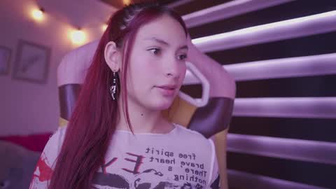 Rebeca  online show from November 2025 01:44:02 PM